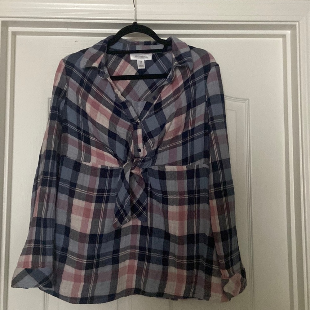 Motherhood maternity flannel in great condition